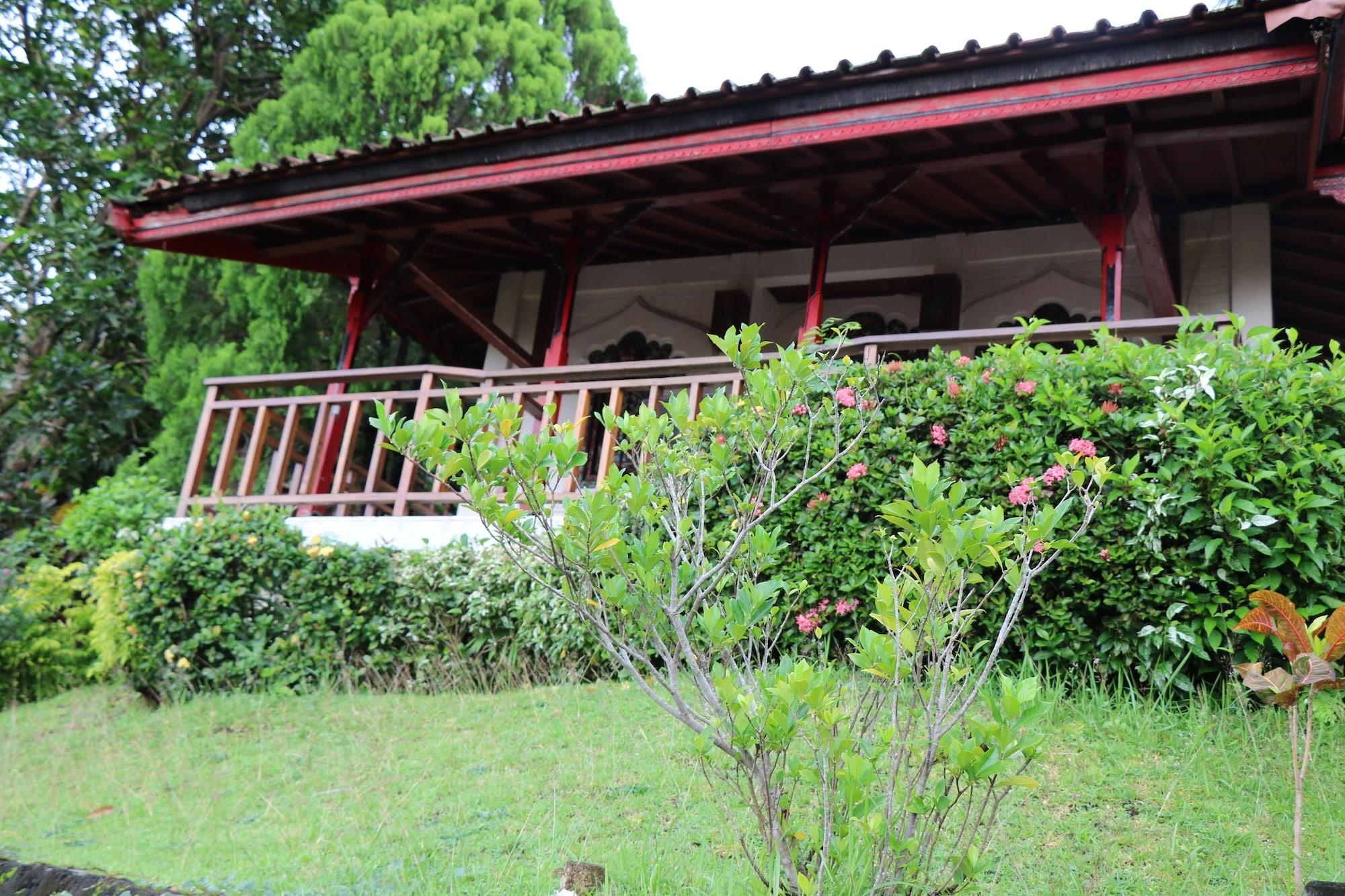Puri Bunga Beach Cottages Сенгиги Екстериор снимка